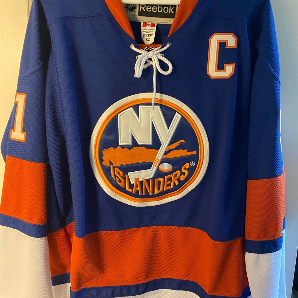 New York Islanders NHL jersey